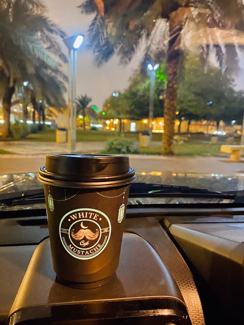 وايت موستاش