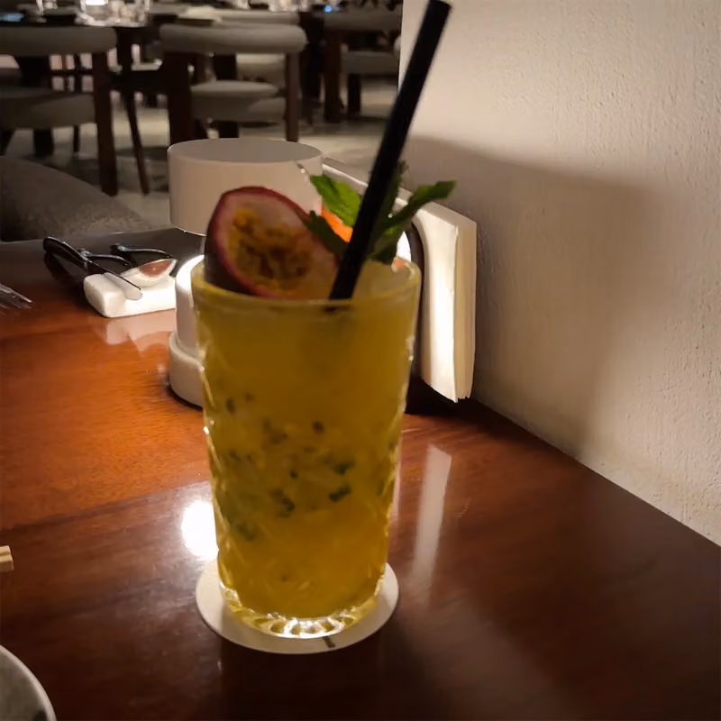وايت روباتا