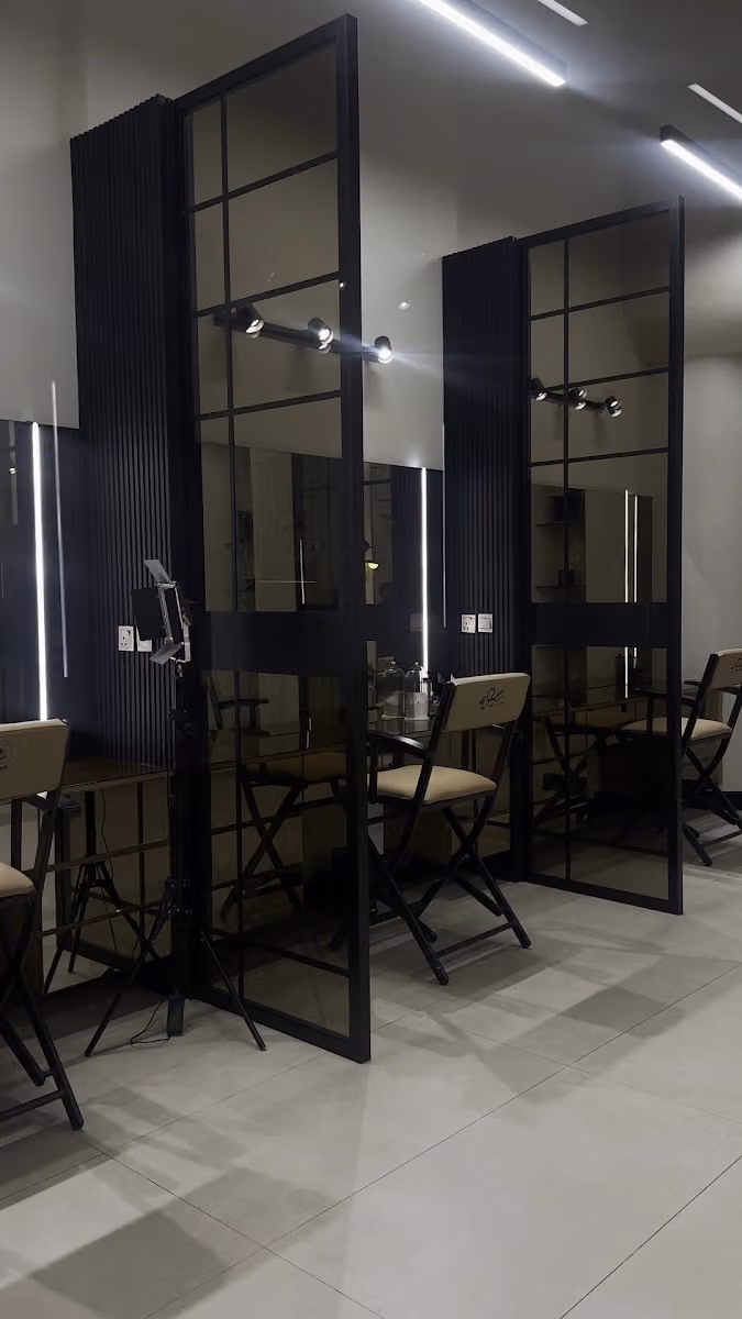 We salon