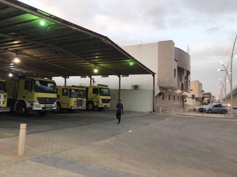 وحدة الدفاع المدني بحي غرناطة