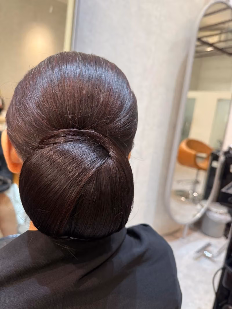 صالون همسات الأناقة للتزيين النسائي | Whispers of Elegance Salon