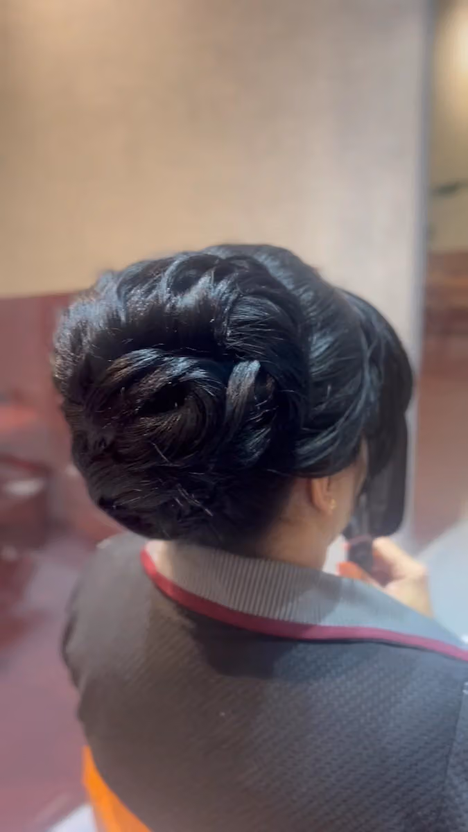 صالون همسات الأناقة للتزيين النسائي | Whispers of Elegance Salon