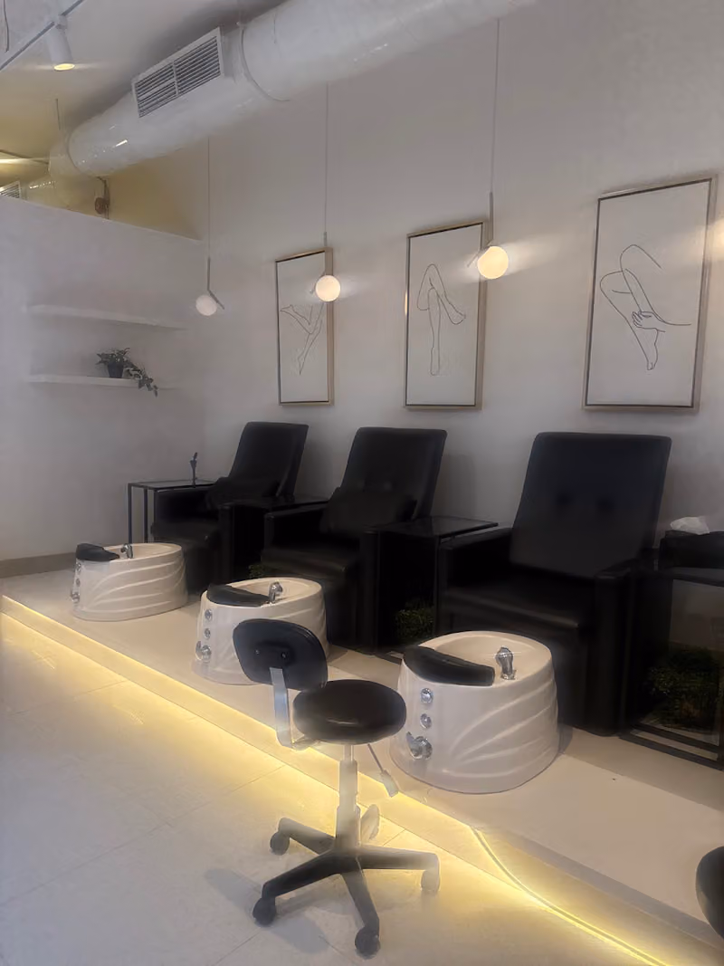 white diamond salon