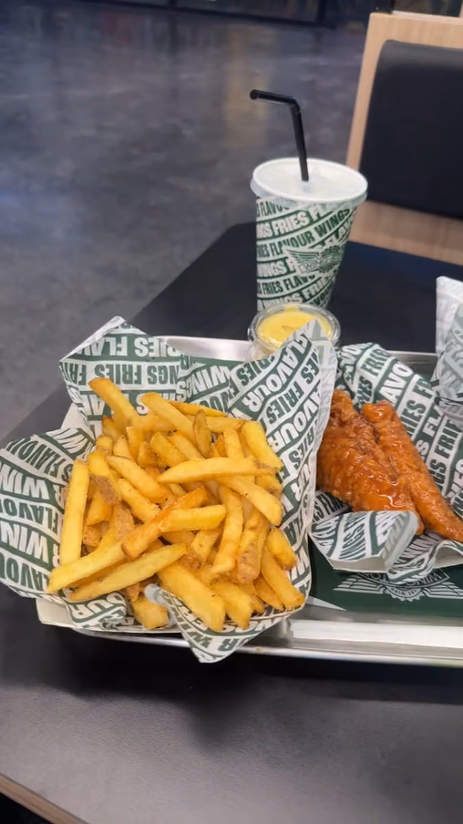 Wingstop Tahliah St