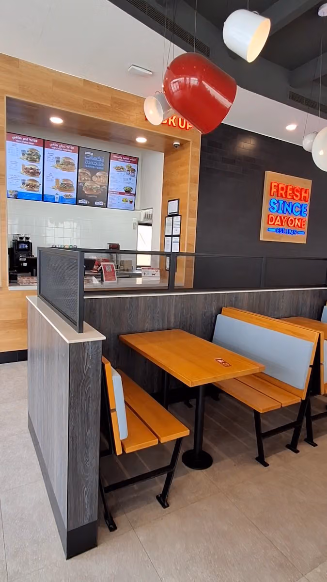 Wendy's ونديز - First Mall Exit 25