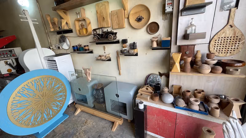 Wood art art studio
