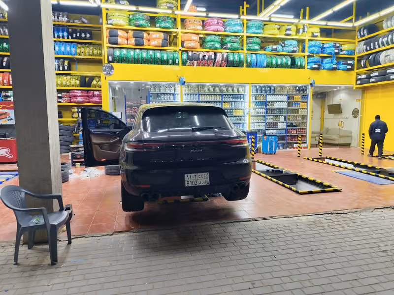 ورشة الاطار العالمي خدمه السيارات