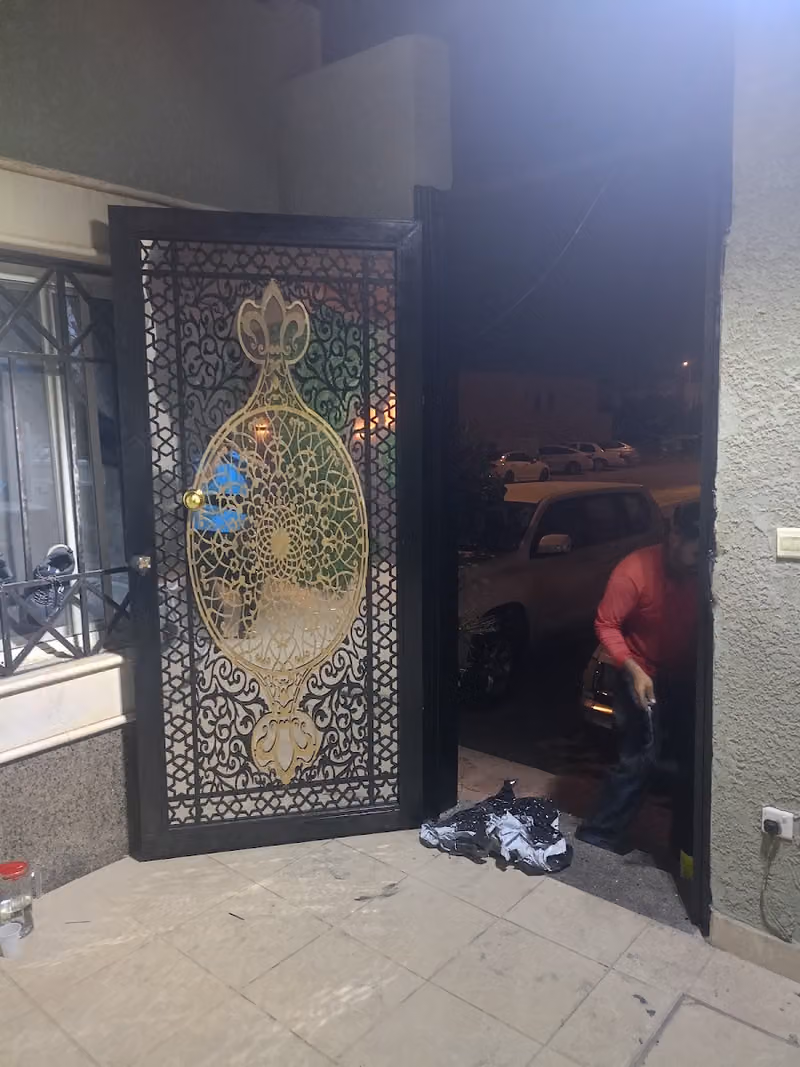 ورشة حدادة والمنيوم