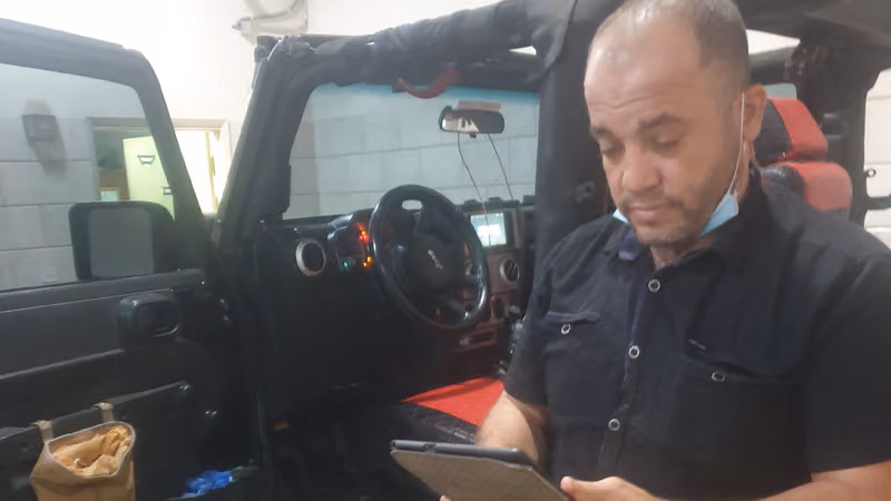 ورشة خبير الاحتراف لصيانة السيارات