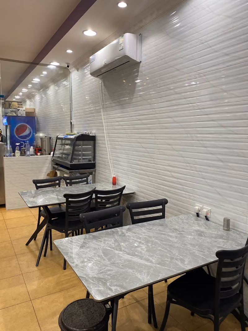 Yara Hotel And Restaurant