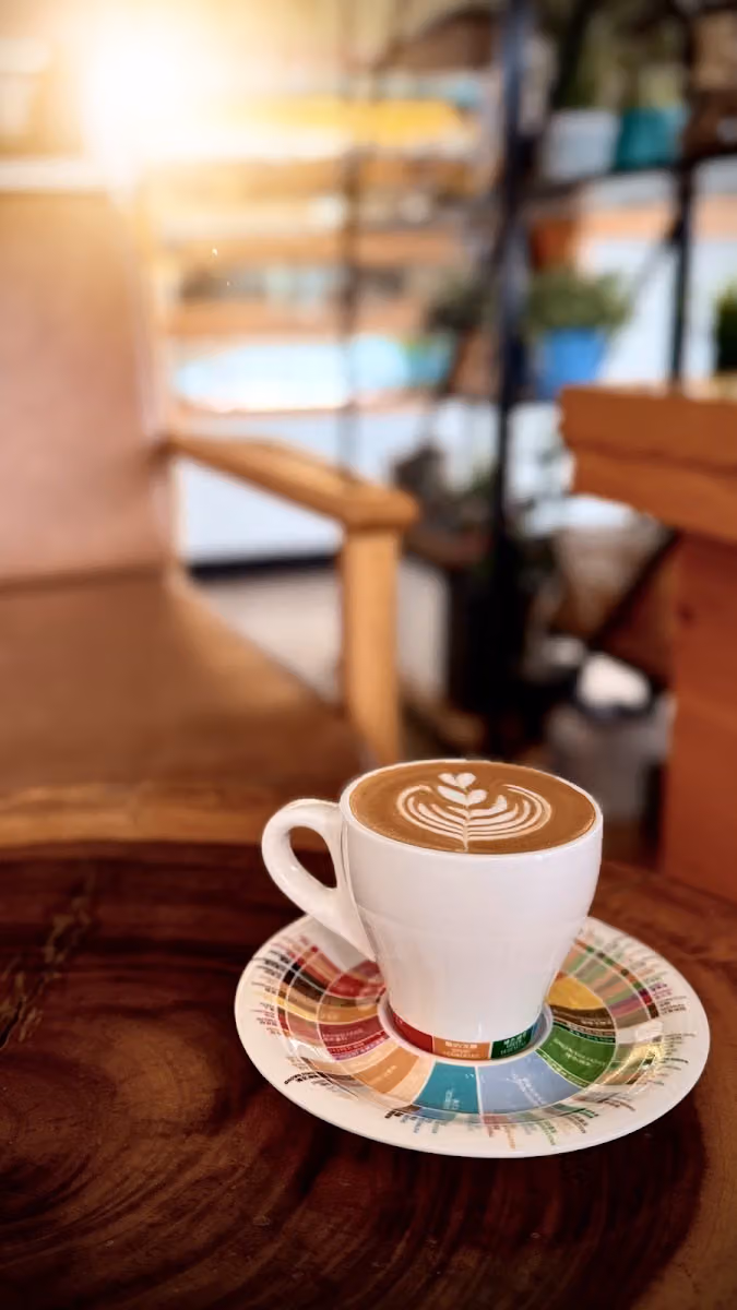 يلو تشيري كافيه Yellow cherry cafe