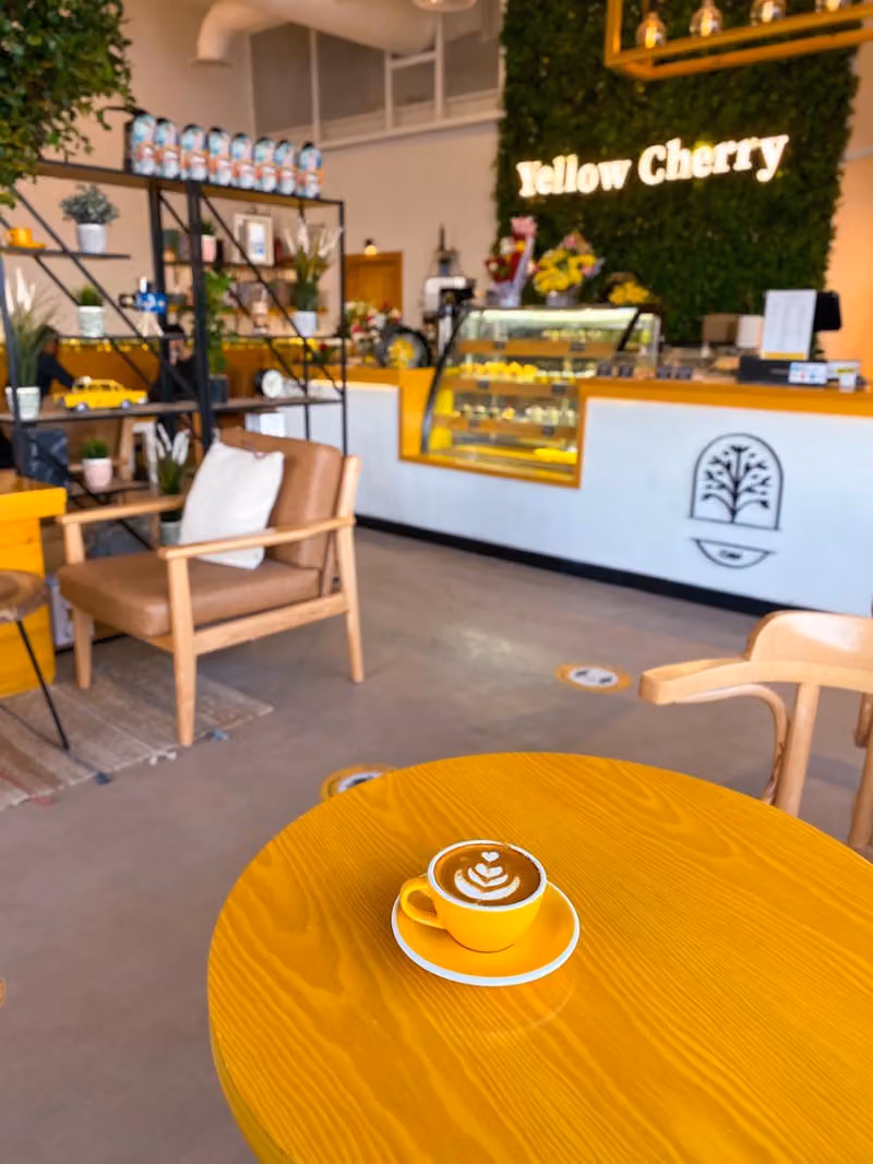 يلو تشيري كافيه Yellow cherry cafe