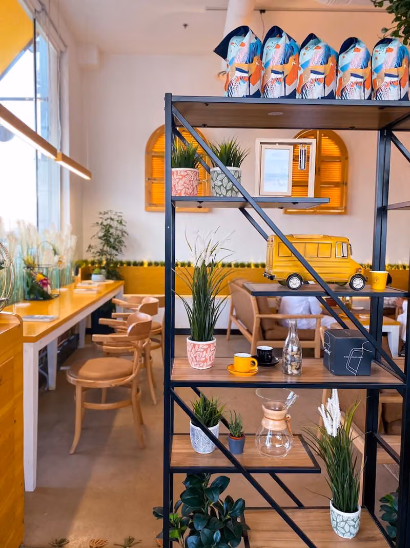 يلو تشيري كافيه Yellow cherry cafe