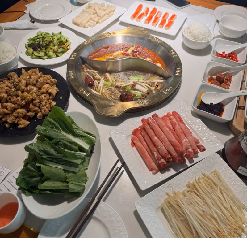 YUNLAI CHINESE RESTAURANT (云来)
