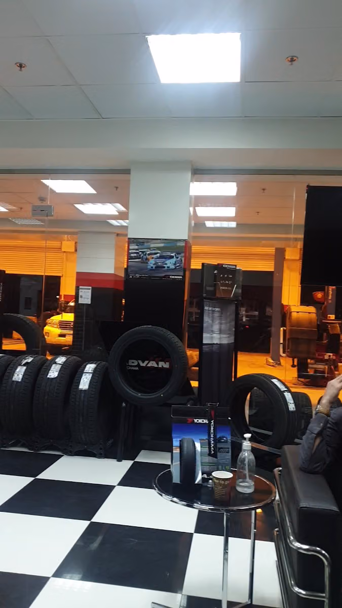 يوكوهاما مركز خدمة إطارات | بت لين الجميح للإطارات Yokohama | PIT LANE