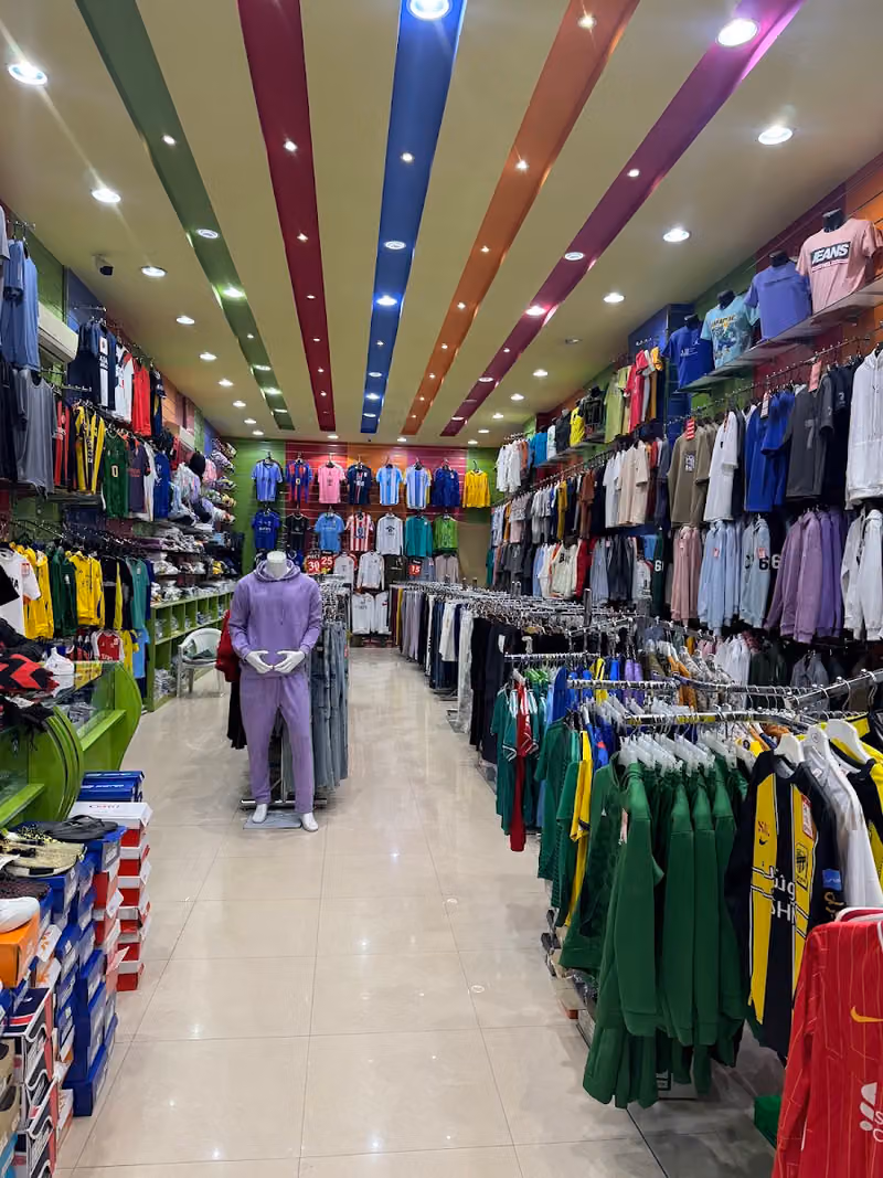 Z sports and readymades ملابس رياضة