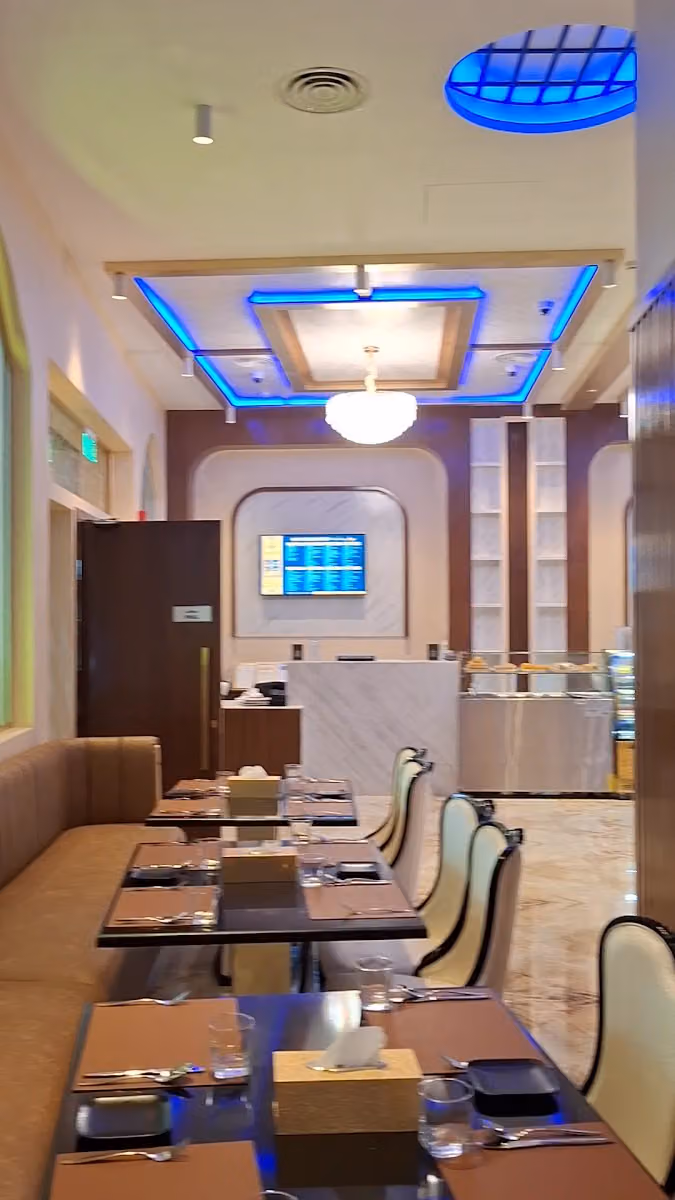 Zaitoon Restaurant AL Qasr Mall