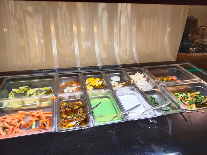 Zaitoon Restaurant AL Qasr Mall