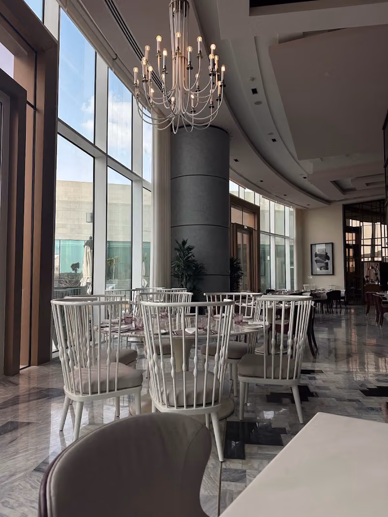 Zéline All Day Dining