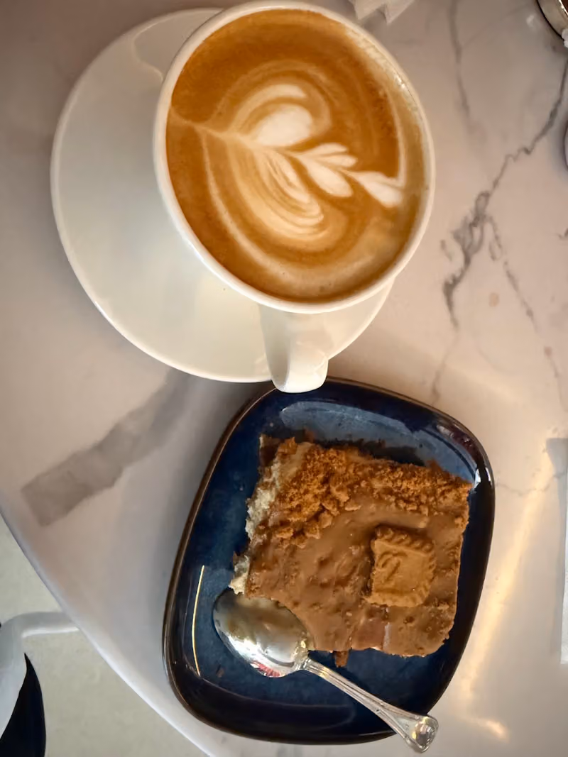 Zwaya Restaurant & Cafe مطعم ومقهى زوايا